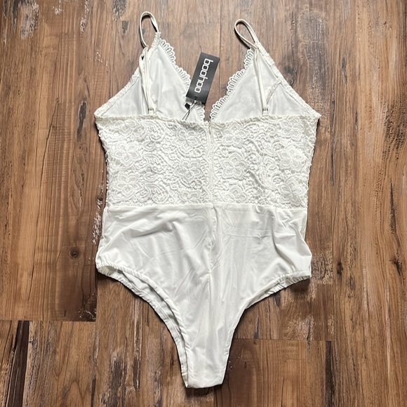 Boohoo WhitePlus Premium Lace Bodysuit - Picture 9 of 10